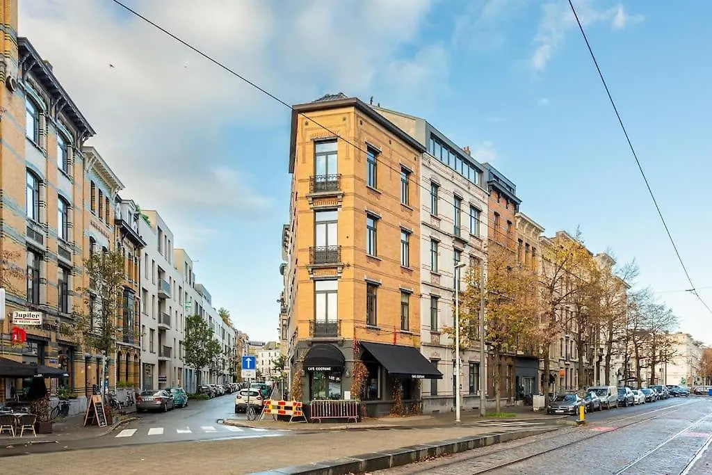 Stijlvol Hoek Appartement Antwerp Belgium
